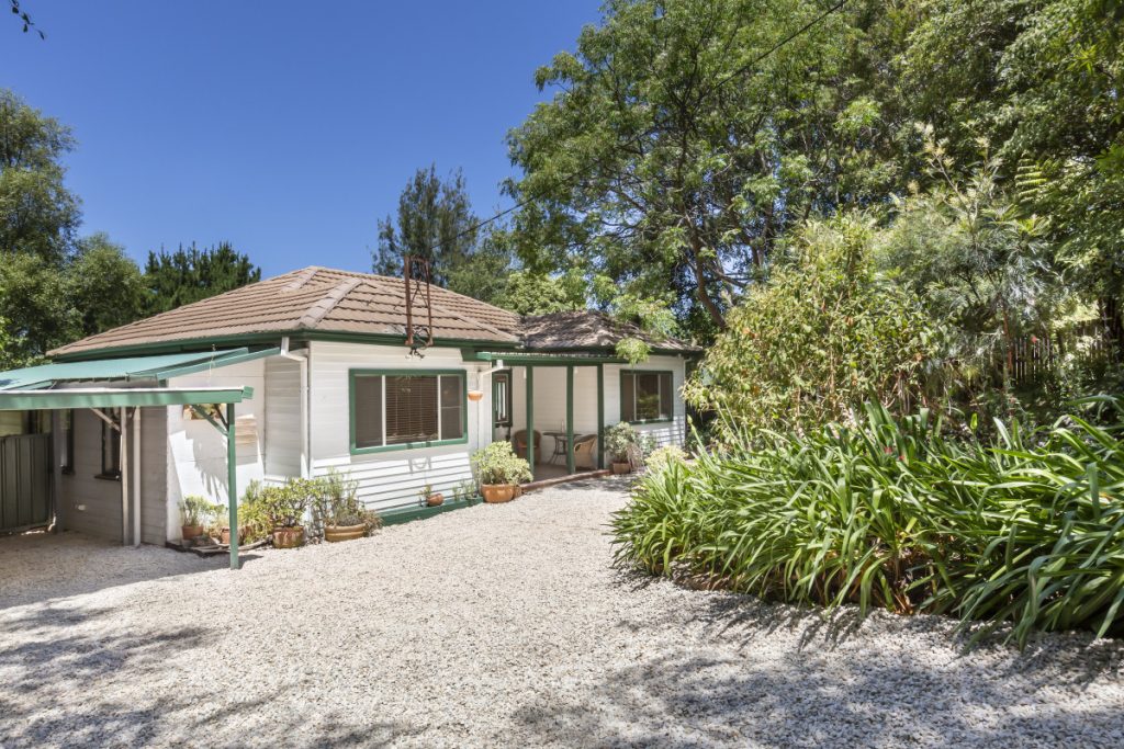 10 Cleveland Street, Lawson NSW 2783