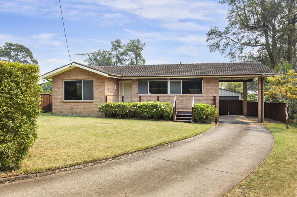 63 Linksview Road, Springwood NSW 2777