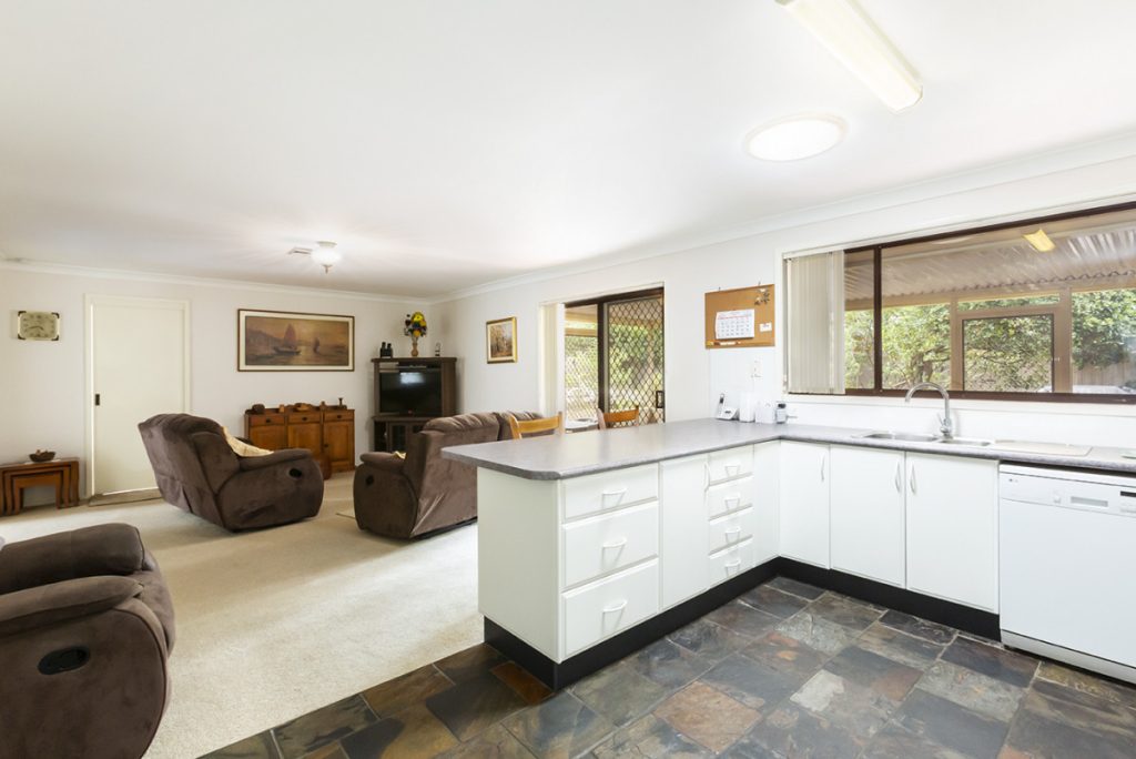 8 Semana Place, Winmalee NSW 2777 — photo 3