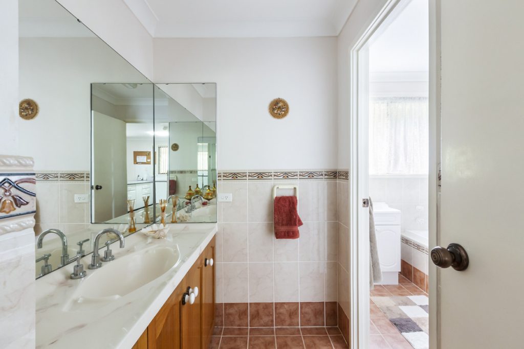 8 Semana Place, Winmalee NSW 2777 — photo 10