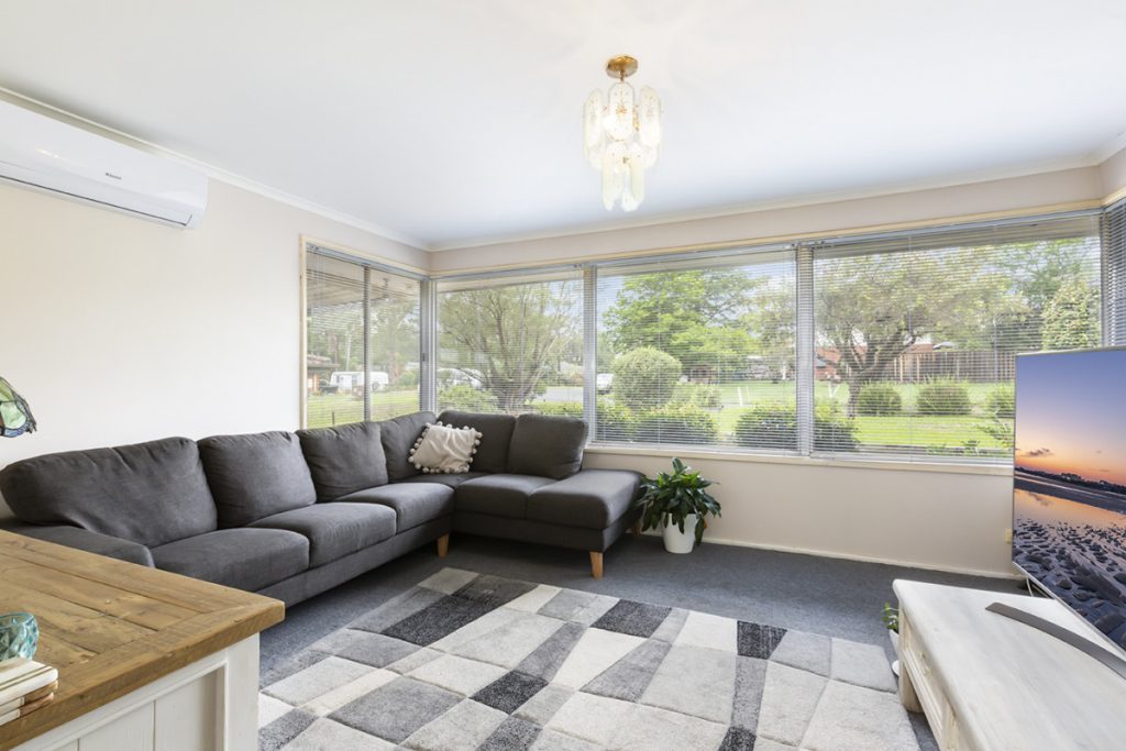 36 Robyn Road, Winmalee NSW 2777 — photo 2