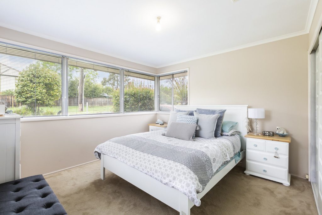 36 Robyn Road, Winmalee NSW 2777 — photo 4
