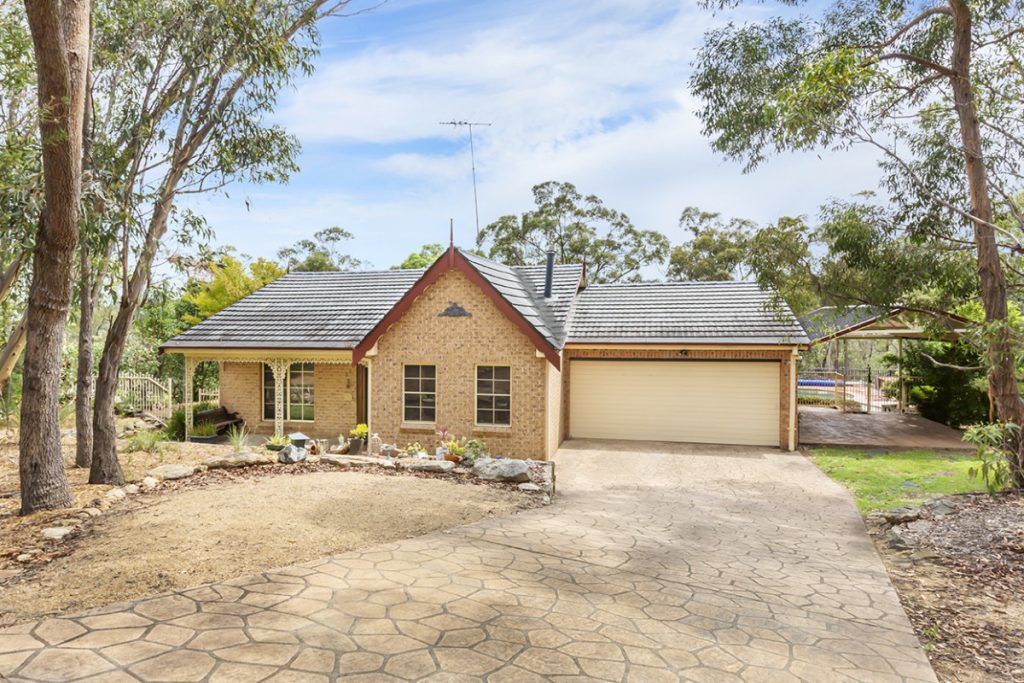32 Taronga Way, Faulconbridge NSW 2776