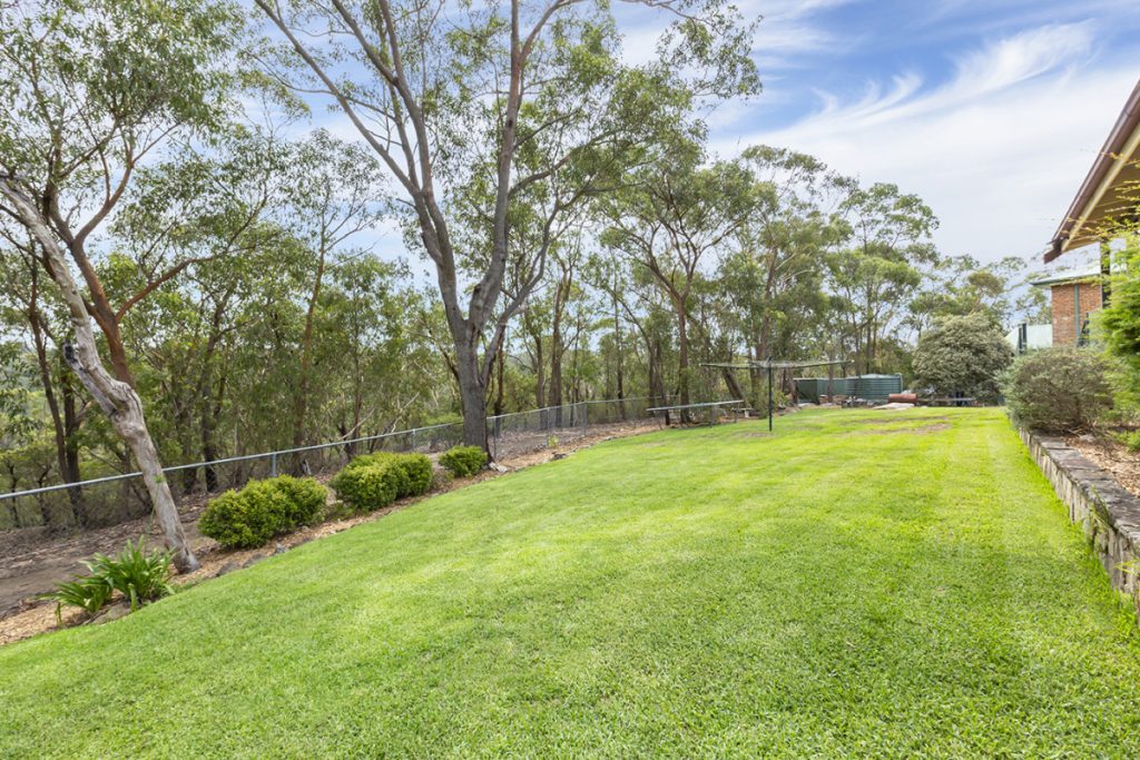 32 Taronga Way, Faulconbridge NSW 2776 — photo 12