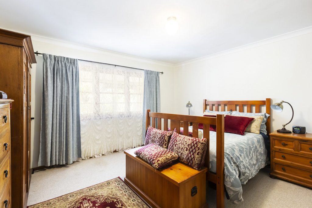 5 Buena Vista Road, Woodford NSW 2778 — photo 6