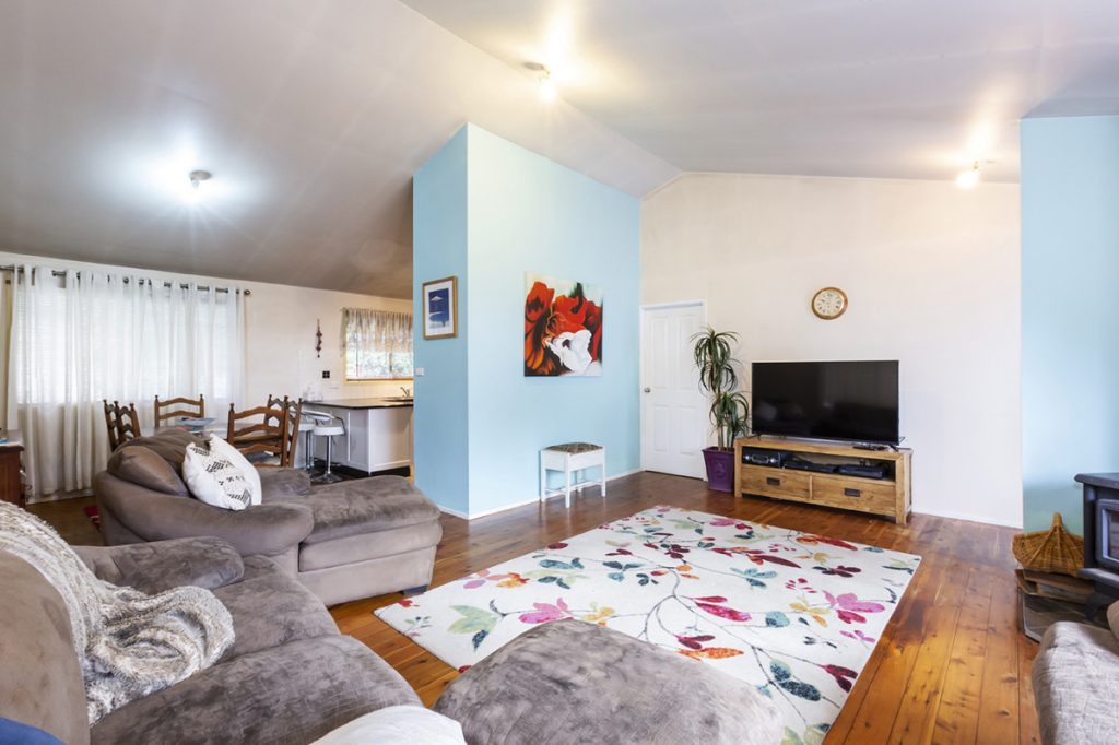 214 Railway Parade, Warrimoo NSW 2774 — photo 2