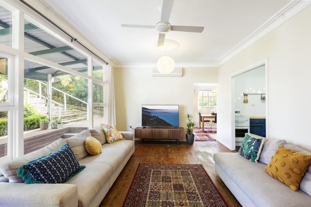 22 Davies Avenue, Springwood NSW 2777 — photo 2