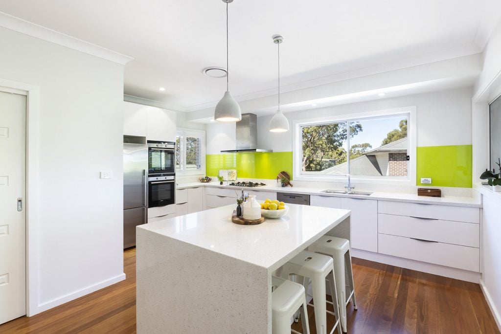 27 Lochinvar Street, Winmalee NSW 2777 — photo 2