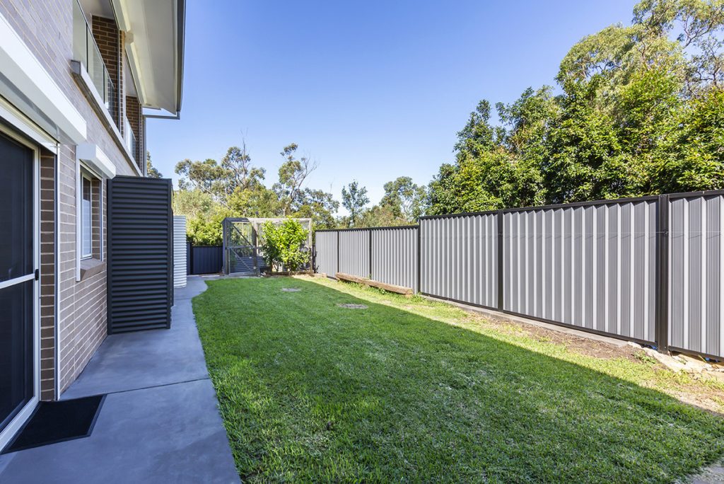27 Lochinvar Street, Winmalee NSW 2777 — photo 17