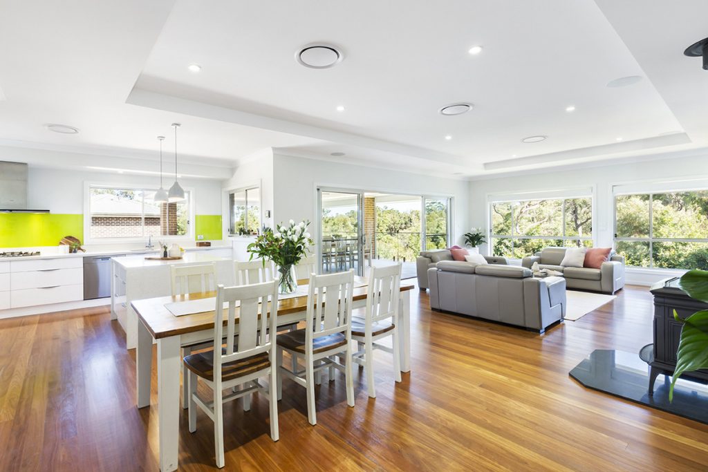 27 Lochinvar Street, Winmalee NSW 2777 — photo 4