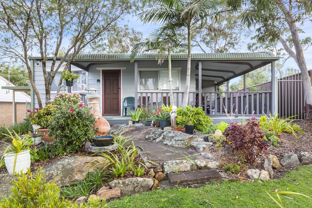 66 St Georges Crescent, Faulconbridge NSW 2776