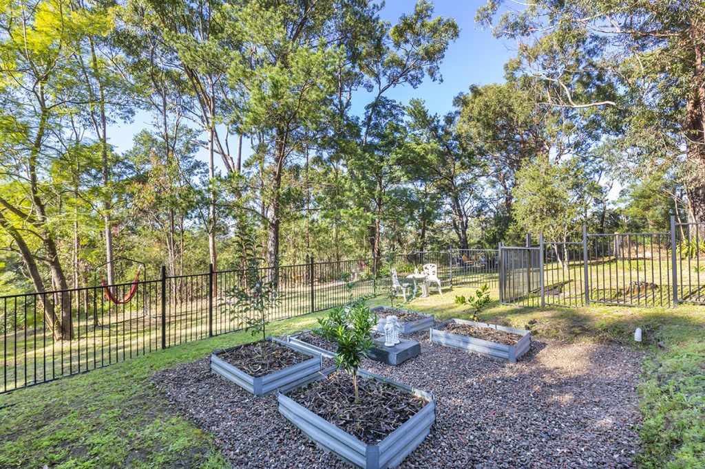 87 Birdwood Avenue, Winmalee NSW 2777 — photo 16