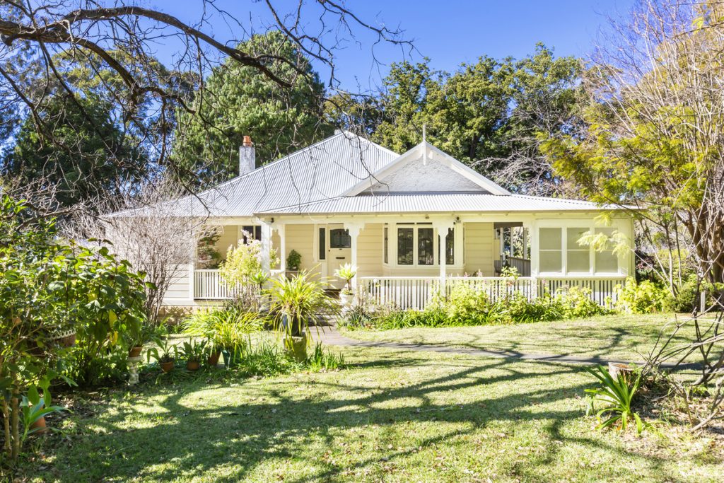 23 Moorecourt Avenue, Springwood NSW 2777