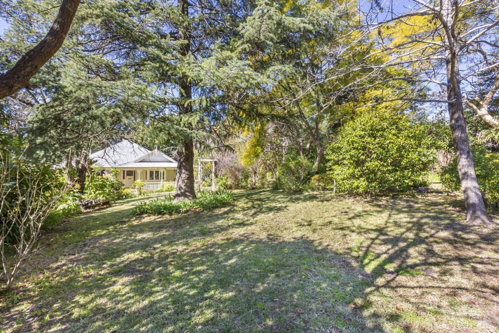 23 Moorecourt Avenue, Springwood NSW 2777 — photo 22