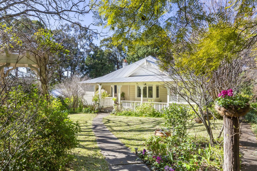 23 Moorecourt Avenue, Springwood NSW 2777 — photo 25