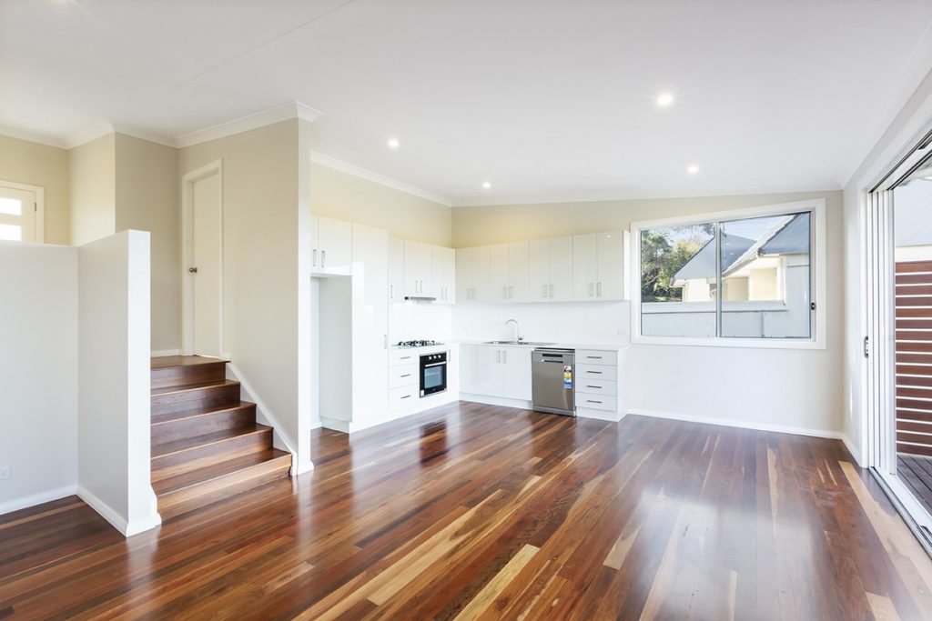 18 Kalinda Road, Bullaburra NSW 2784 — photo 2