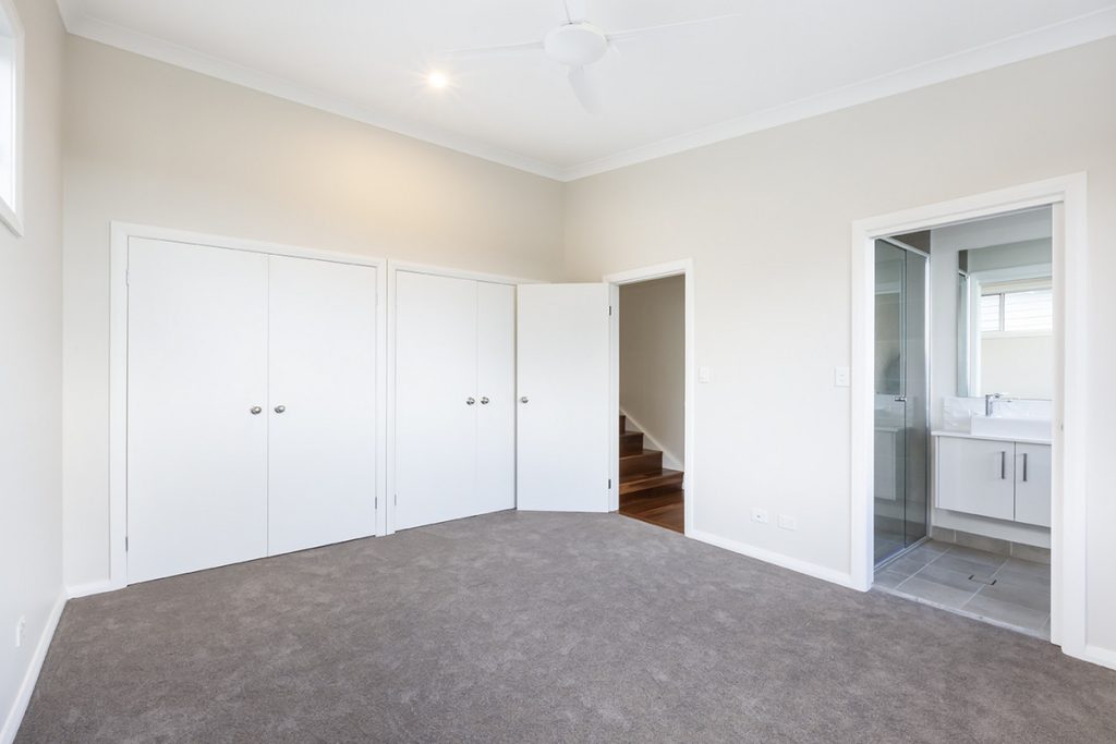 18 Kalinda Road, Bullaburra NSW 2784 — photo 5