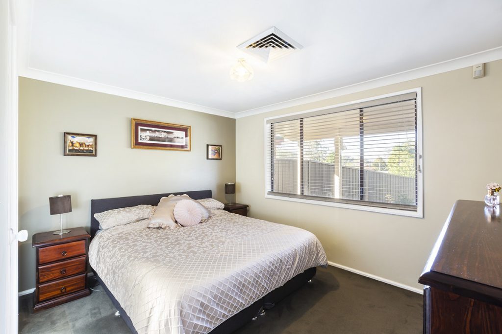 11 Grahame Street, Blaxland NSW 2774 — photo 7