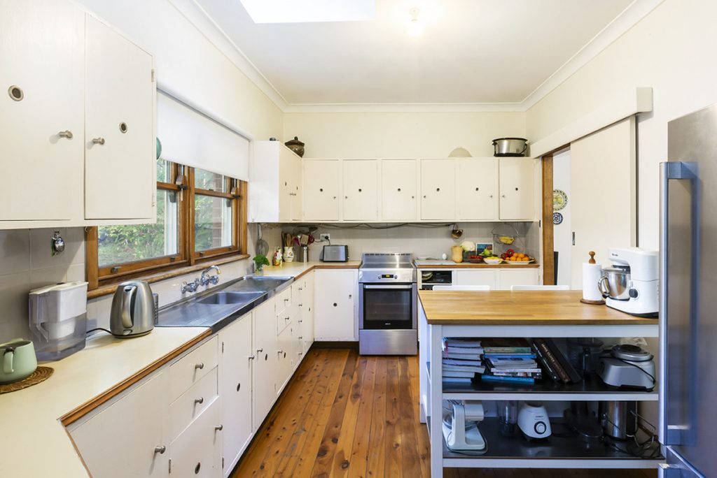 32 Boomerang Road, Springwood NSW 2777 — photo 5