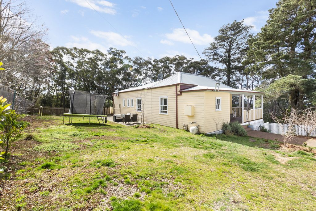 28 Westbourne Avenue, Wentworth Falls NSW 2782 — photo 14