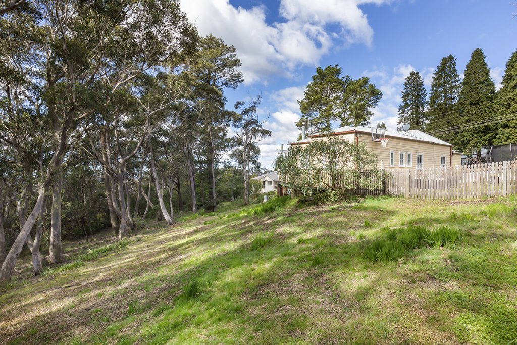 28 Westbourne Avenue, Wentworth Falls NSW 2782 — photo 18
