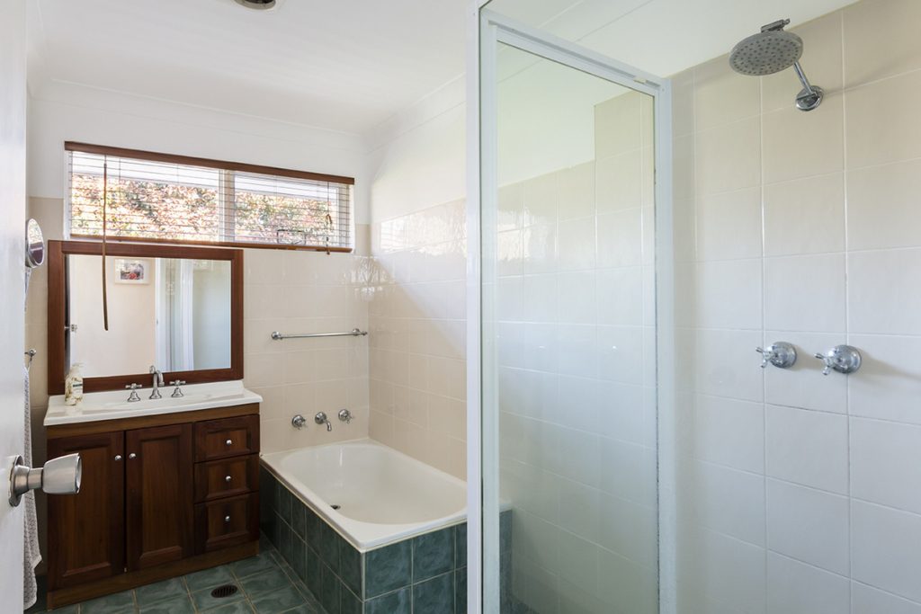 15 Coomassie Avenue, Faulconbridge NSW 2776 — photo 11