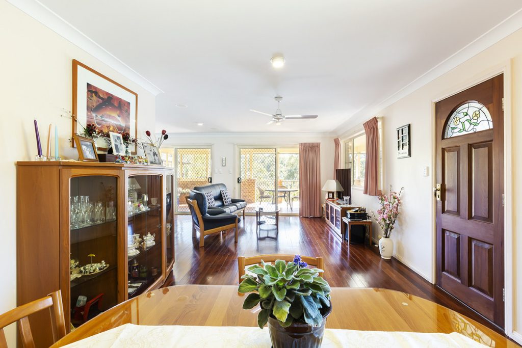 14 Lugano Avenue, Springwood NSW 2777 — photo 3