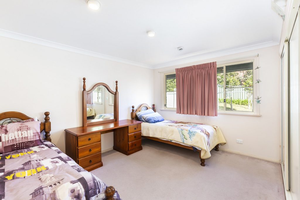 14 Lugano Avenue, Springwood NSW 2777 — photo 7