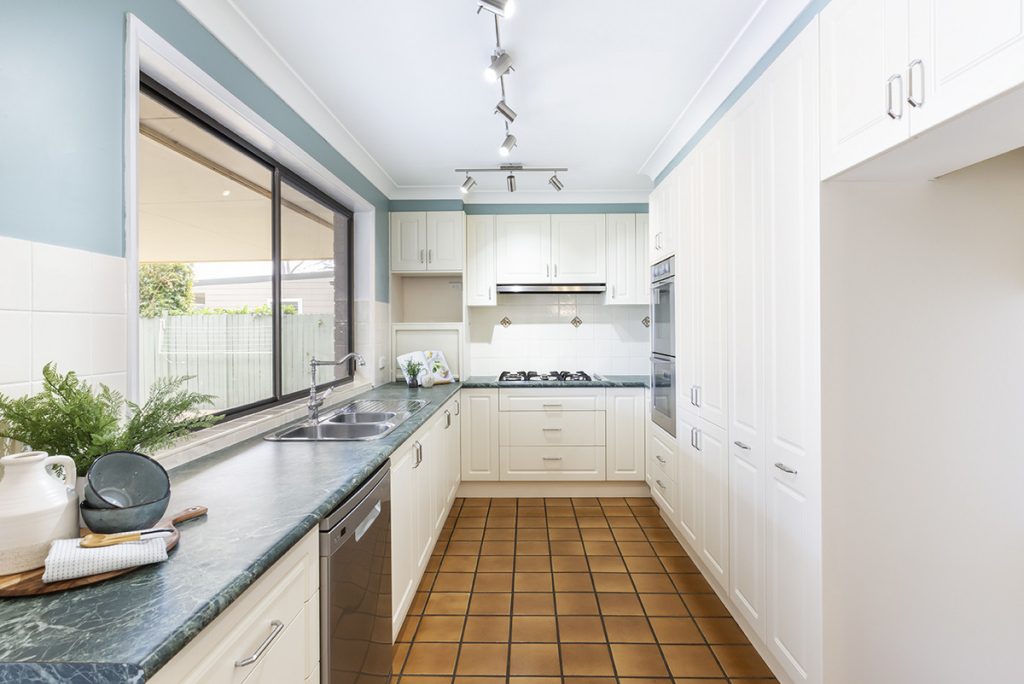 14 Booker Road, Hawkesbury Heights NSW 2777 — photo 5