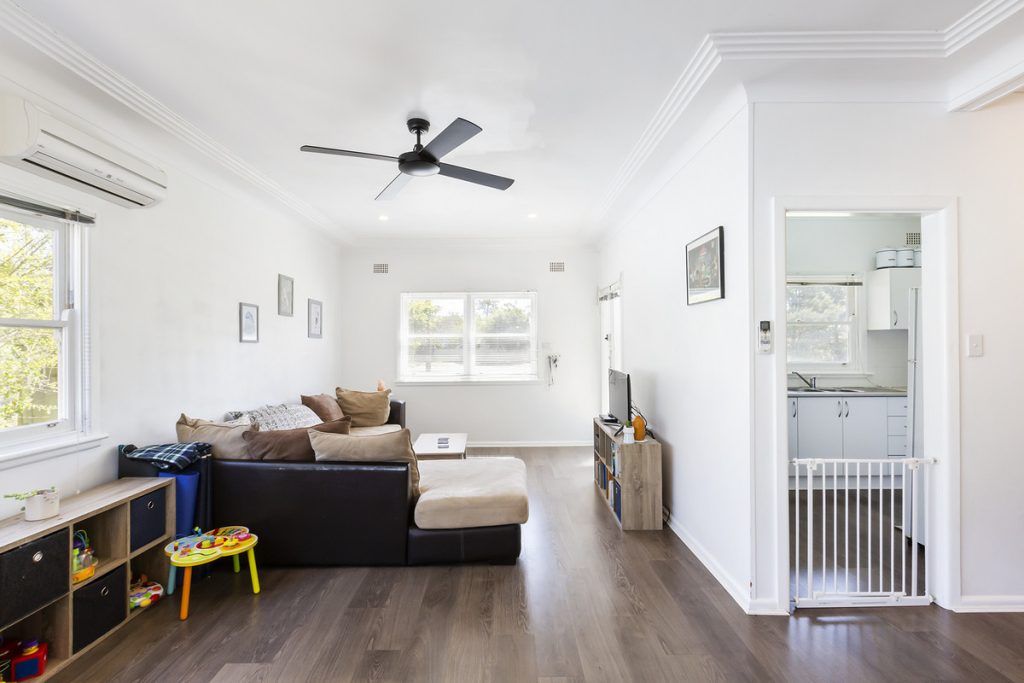 14 St Georges Crescent, Faulconbridge NSW 2776 — photo 3