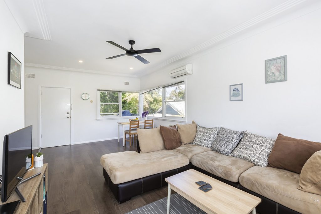 14 St Georges Crescent, Faulconbridge NSW 2776 — photo 4