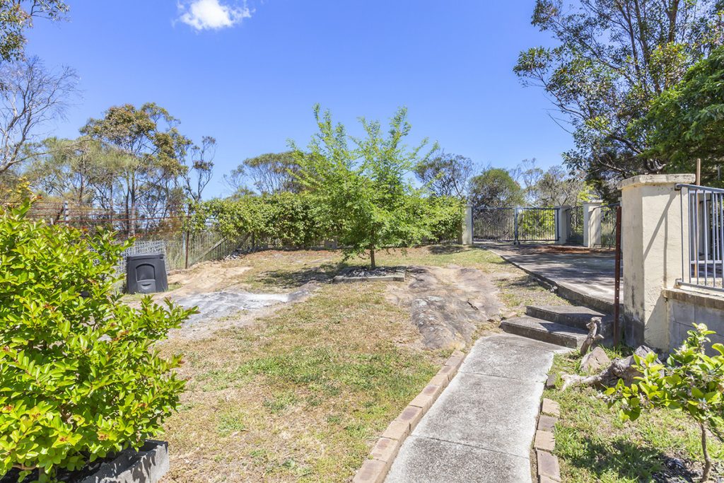 8 Glossop Road, Linden NSW 2778 — photo 17
