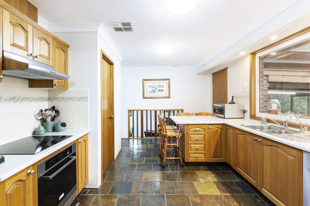 8 Jandiga Place, Winmalee NSW 2777 — photo 3