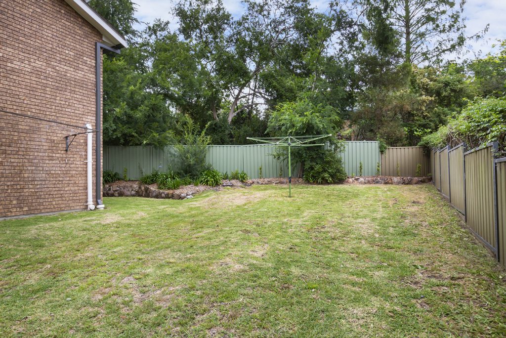 22 Picnic Glen, Springwood NSW 2777 — photo 16