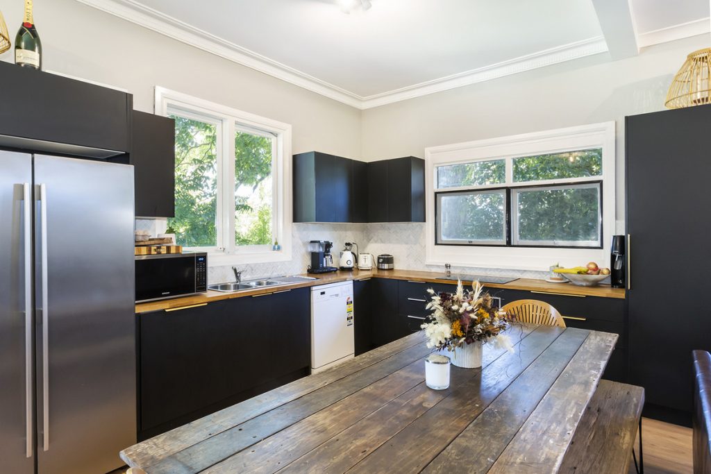 19 Great Western Highway, Valley Heights NSW 2777 — photo 4