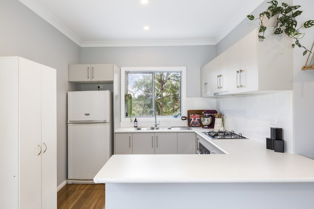 32A Plateau Road, Springwood NSW 2777 — photo 4
