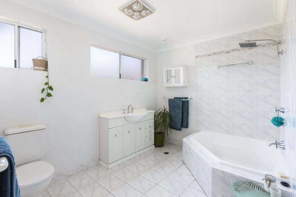 62 Muru Avenue, Winmalee NSW 2777 — photo 10