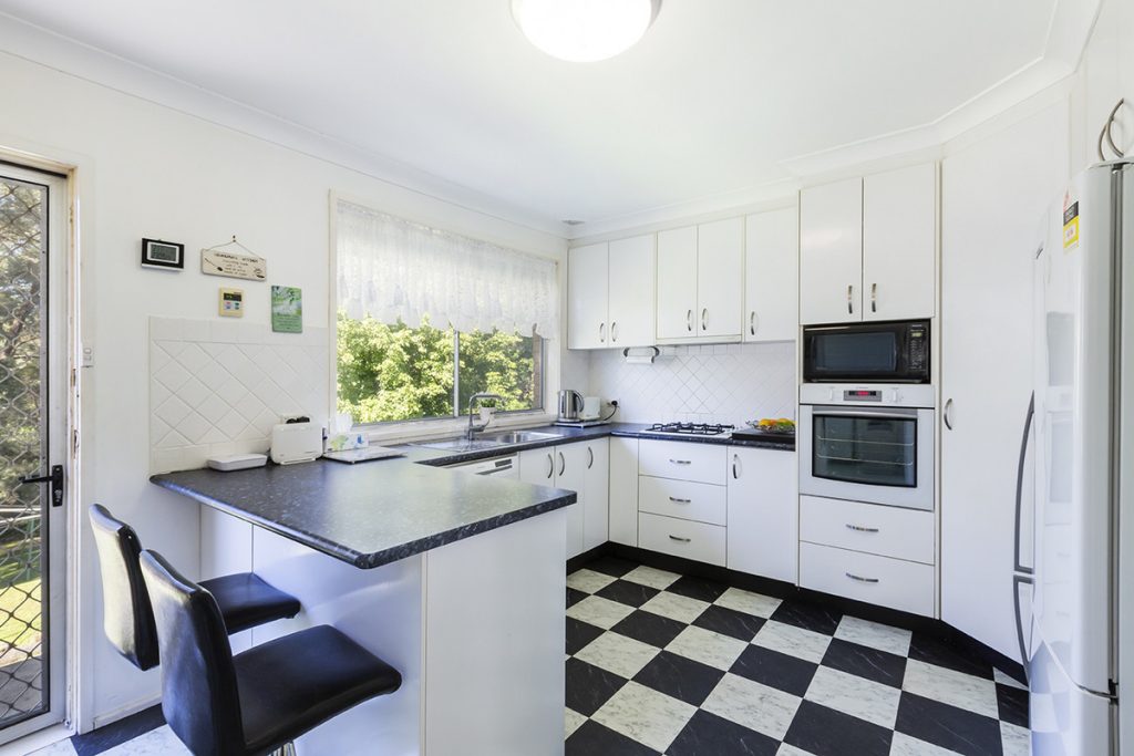 5 Attunga Road, Blaxland NSW 2774 — photo 4
