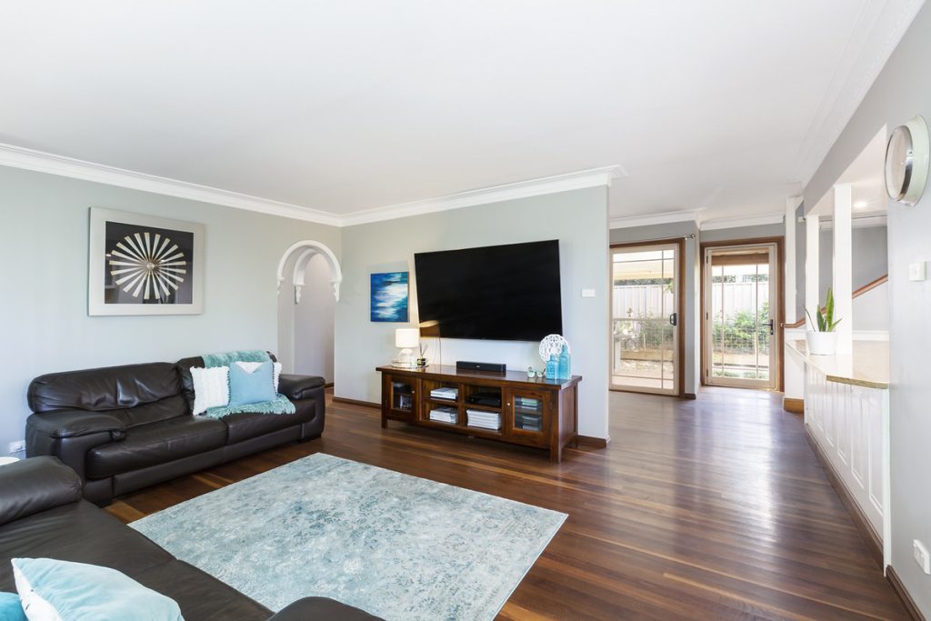 2 Lee Road, Winmalee NSW 2777 — photo 3