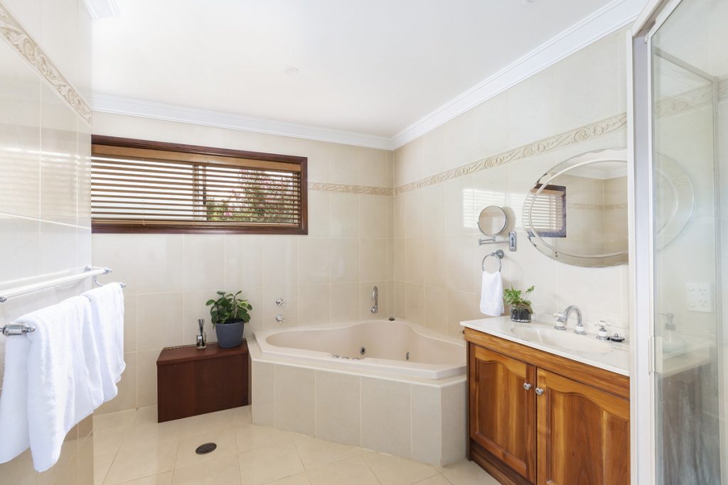 2 Lee Road, Winmalee NSW 2777 — photo 9