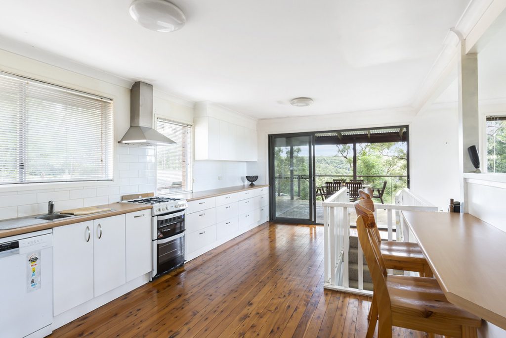 122 White Cross Road, Winmalee NSW 2777 — photo 2
