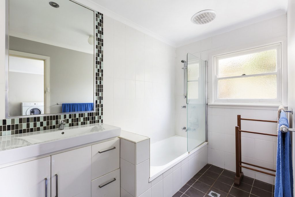 50 Springfield Crescent, Springwood NSW 2777 — photo 7