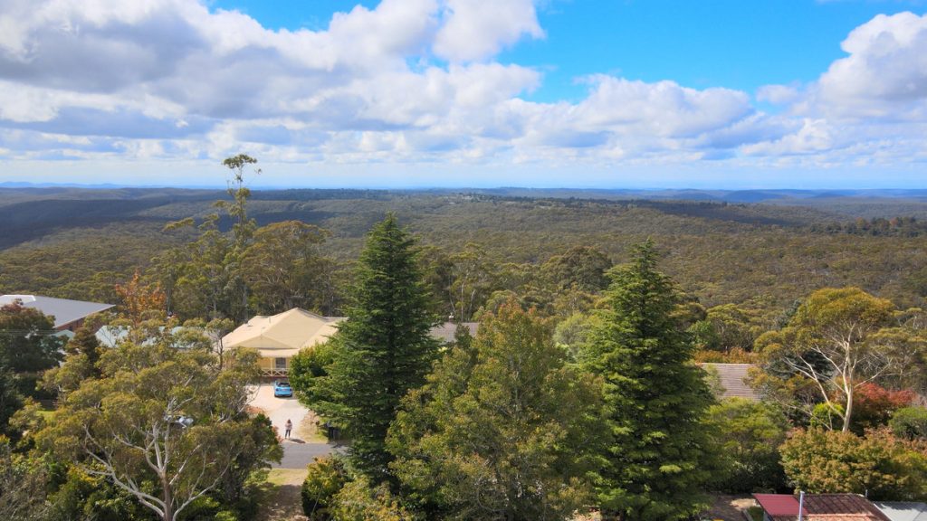 15 Buena Vista Avenue, Wentworth Falls NSW 2782 — photo 17