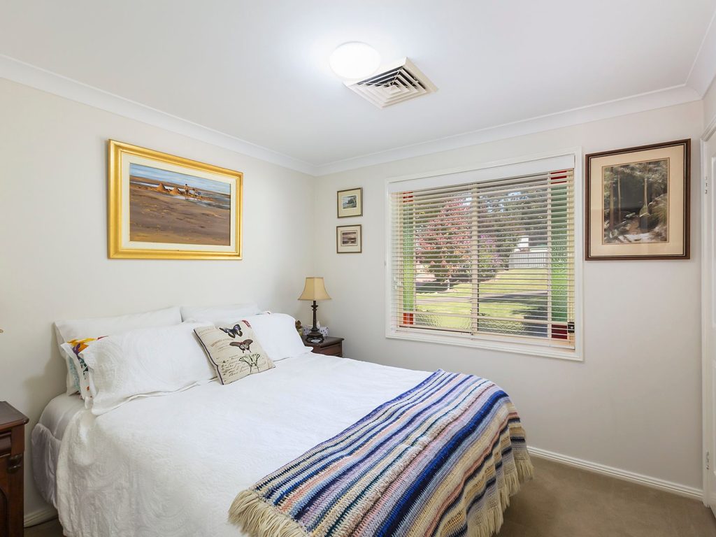 8 Gahnia Way, Winmalee NSW 2777 — photo 4