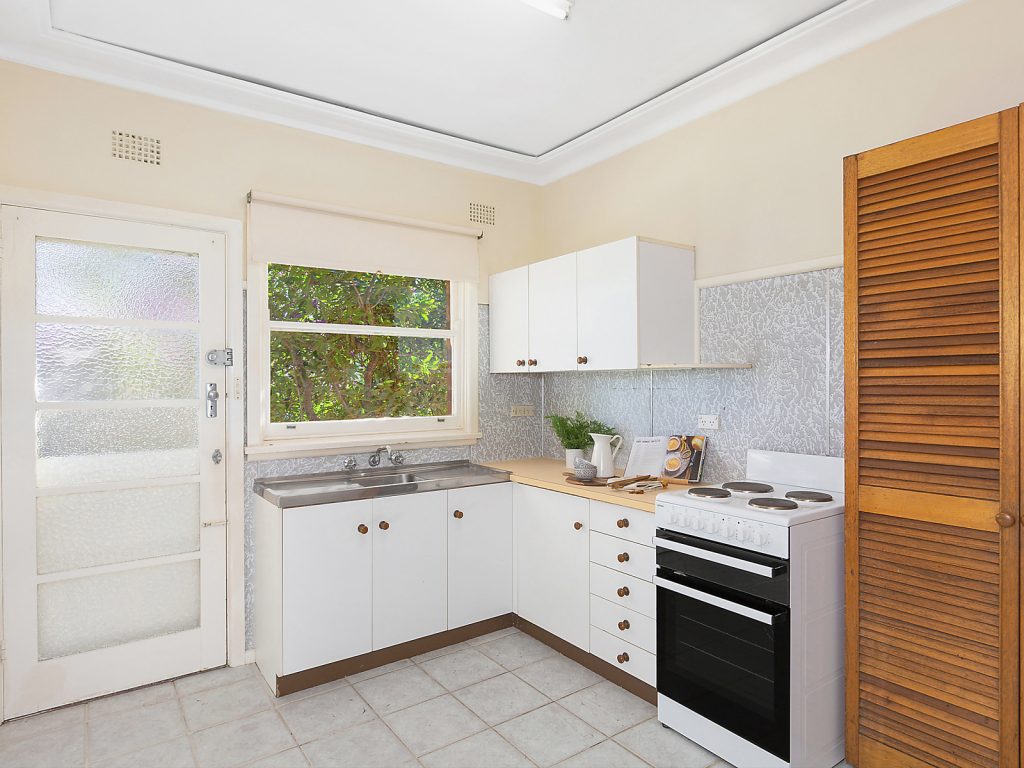 9 The High Road, Blaxland NSW 2774 — photo 8