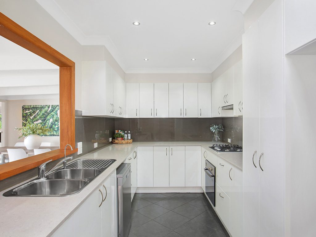 10 Coughlan Road, Blaxland NSW 2774 — photo 6