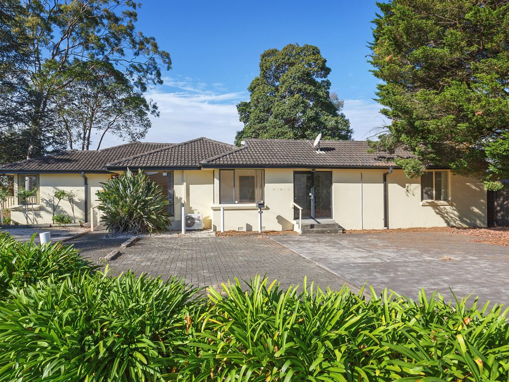 27 Dixon Road, Blaxland NSW 2774
