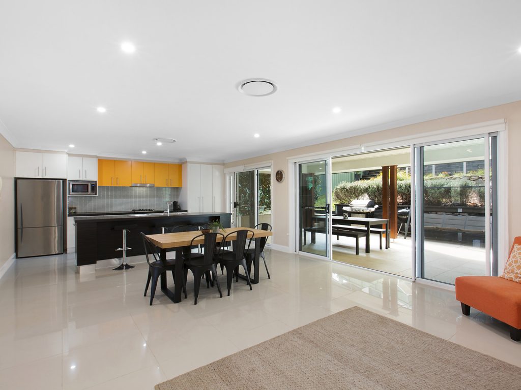 42 Stapylton Street, Winmalee NSW 2777 — photo 4