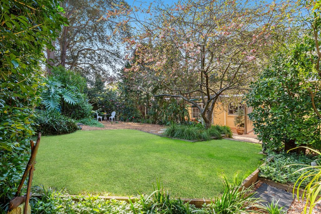 11 Kent Street, Winmalee NSW 2777 — photo 10