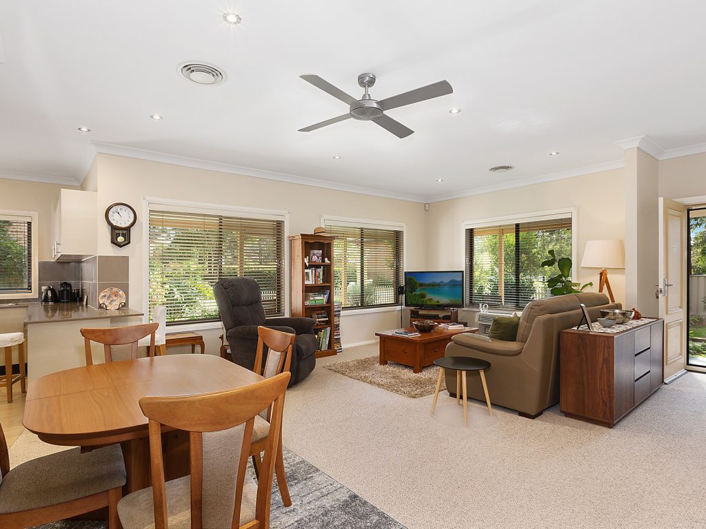 2/72 Levy Street, Glenbrook NSW 2773 — photo 2